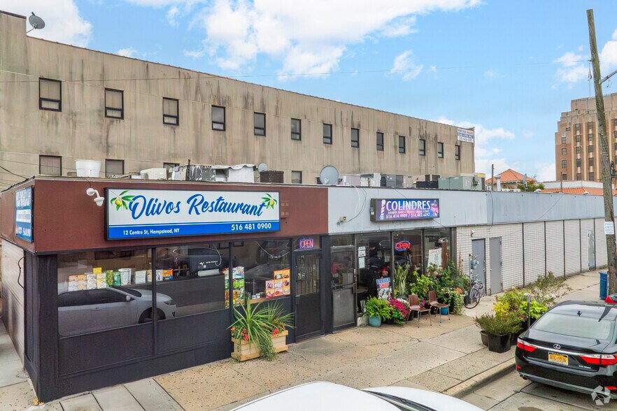 More Photos Of 84 N Franklin St, Hempstead General Retail For Lease