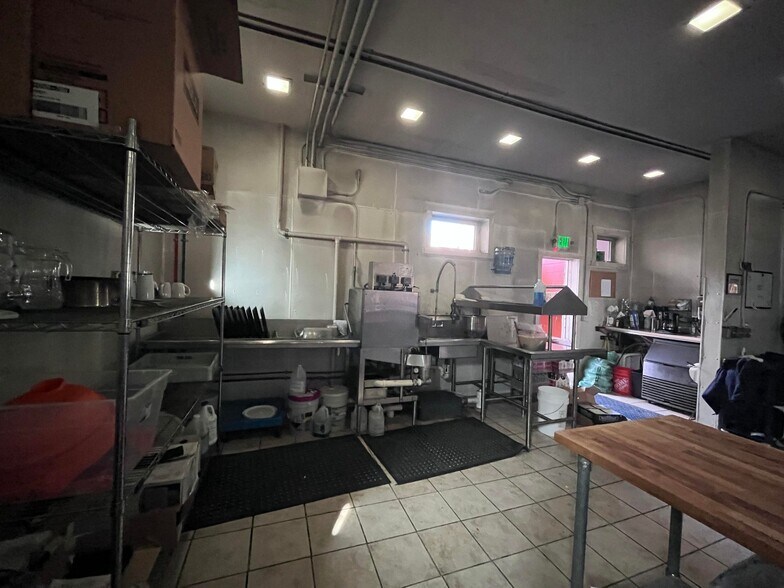 More Photos Of 18 Village Green Way, Southwest Harbor Restaurant For Lease