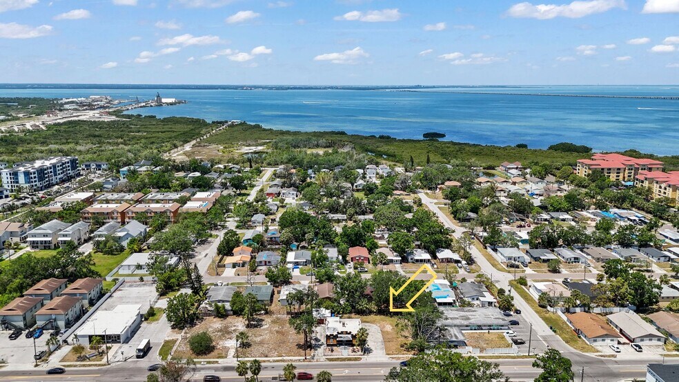 More Photos Of 6719 S West Shore Blvd, Tampa Office For Sale