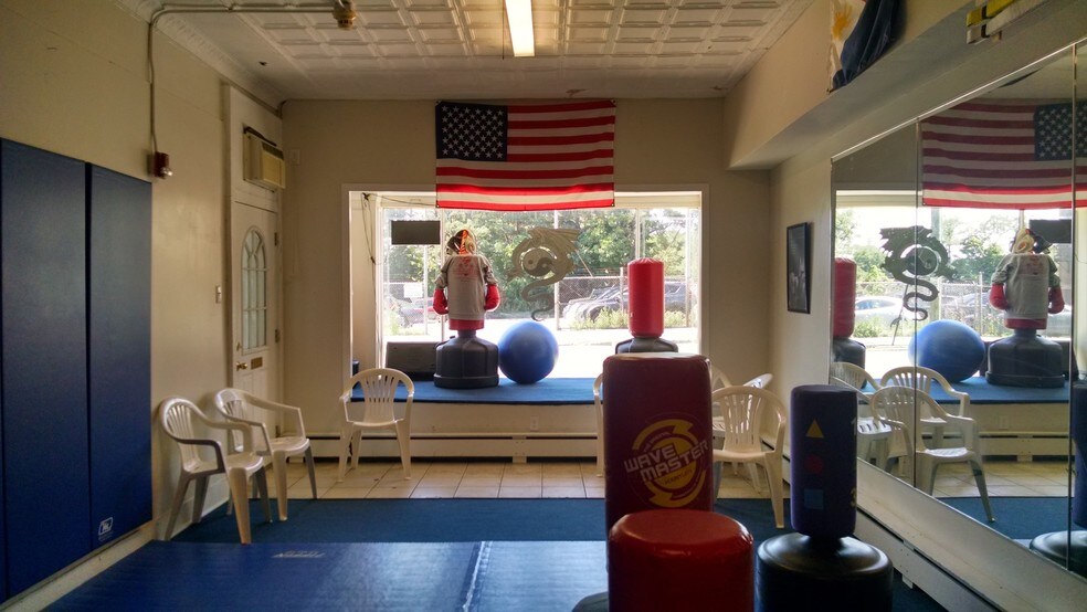 More Photos Of 82 Water St, Torrington Apartments For Lease