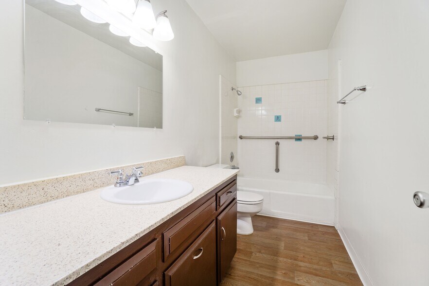 More Photos Of 5055 73rd St, San Diego Apartments For Sale