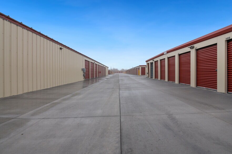 More Photos Of 1919 Wyott Dr, Cheyenne Self Storage For Sale