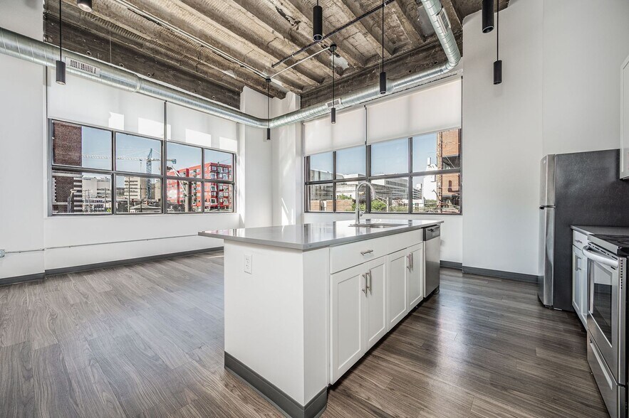 More Photos Of 366 E Broad St, Columbus Apartments For Lease