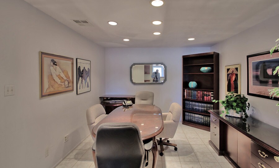 More Photos Of 3333 E Thunderbird Rd, Phoenix Office Residential For Lease