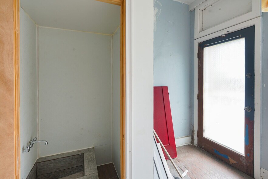 More Photos Of 1901 N 23rd St, Philadelphia Storefront Retail Residential For Sale