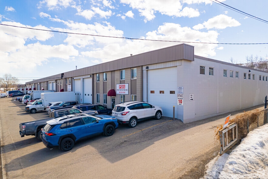 Primary Photo Of 915-935 48 Ave SE, Calgary Warehouse For Sale
