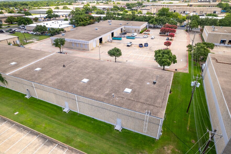 More Photos Of 2200 Denton Dr, Austin Unknown For Lease