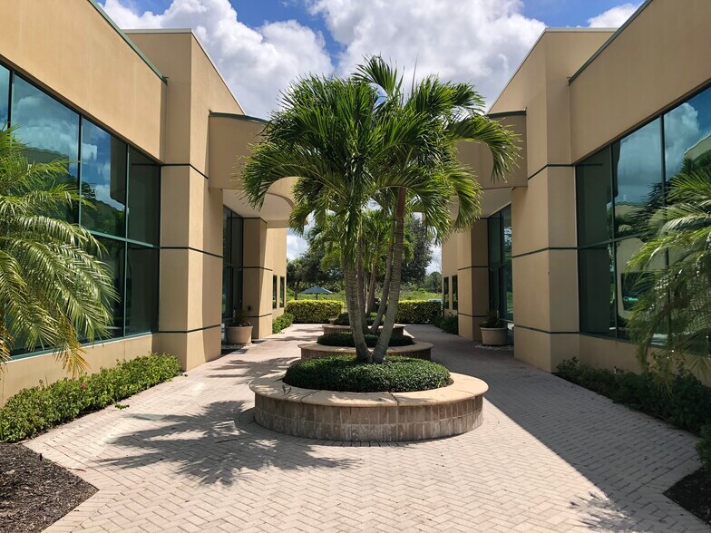 More Photos Of 2821-2837 Cattlemen Rd, Sarasota Office For Lease