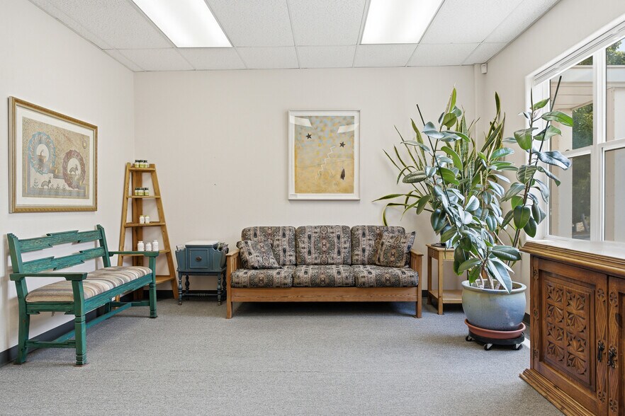 More Photos Of 2074 Galisteo St, Santa Fe Medical For Sale