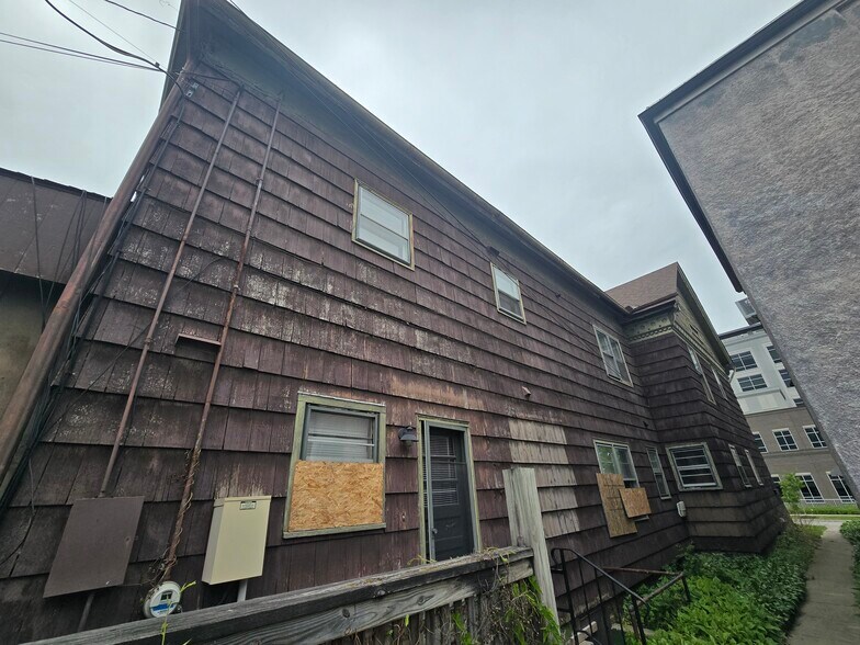 More Photos Of 813 W Berry St, Fort Wayne Apartments For Sale