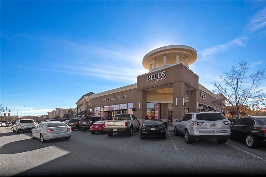 More Photos Of 5080 Riverside Dr, Macon-Bibb Unknown For Lease