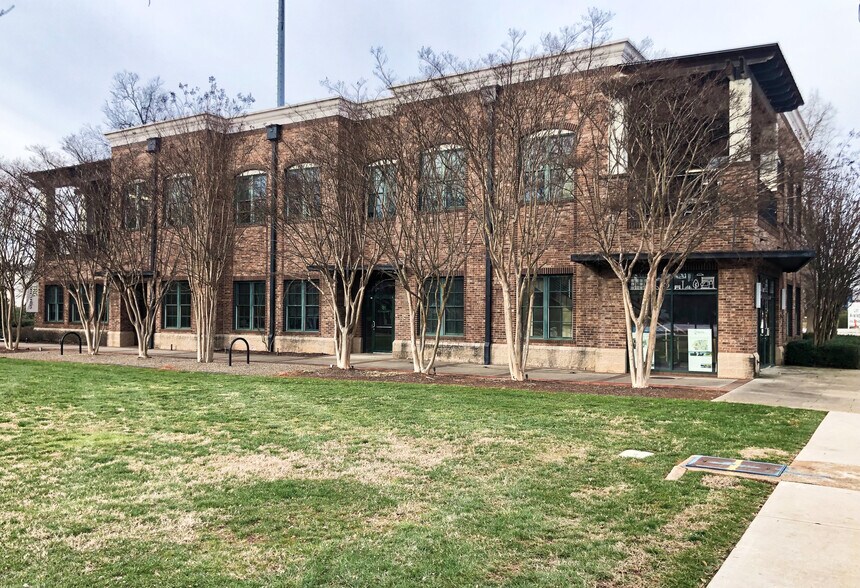 More Photos Of 607 Pendleton St, Greenville Office For Lease