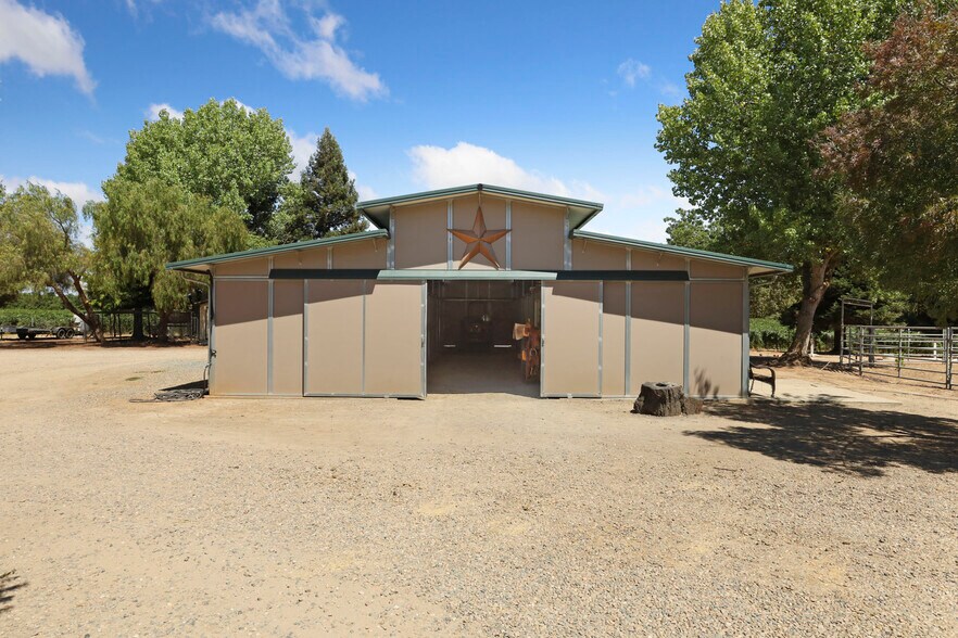 More Photos Of 24521 N McIntire Rd, Clements Land For Sale