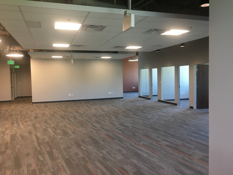 More Photos Of 1435 Garrison St, Lakewood Office For Lease