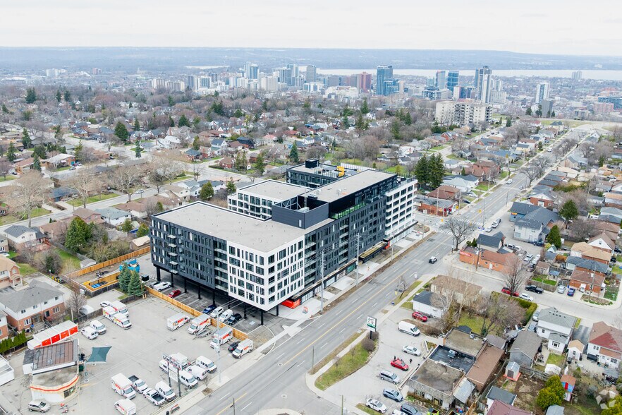 More Photos Of 500 Upper Wellington St, Hamilton Apartments For Lease