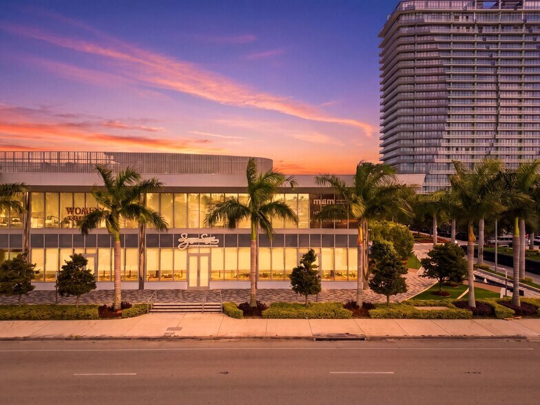 More Photos Of 4 OASIS Hallandale, 1006 E Hallandale Beach, Hallandale Beach Restaurant For Sale