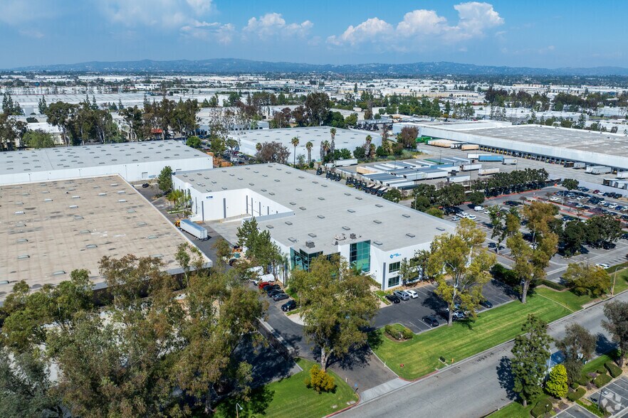 More Photos Of 13101-13111 Moore St, Cerritos Warehouse For Lease