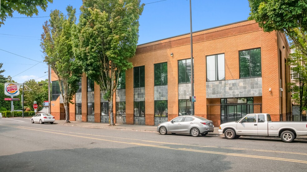 Primary Photo Of 711 NE Halsey St, Portland Daycare Center For Lease