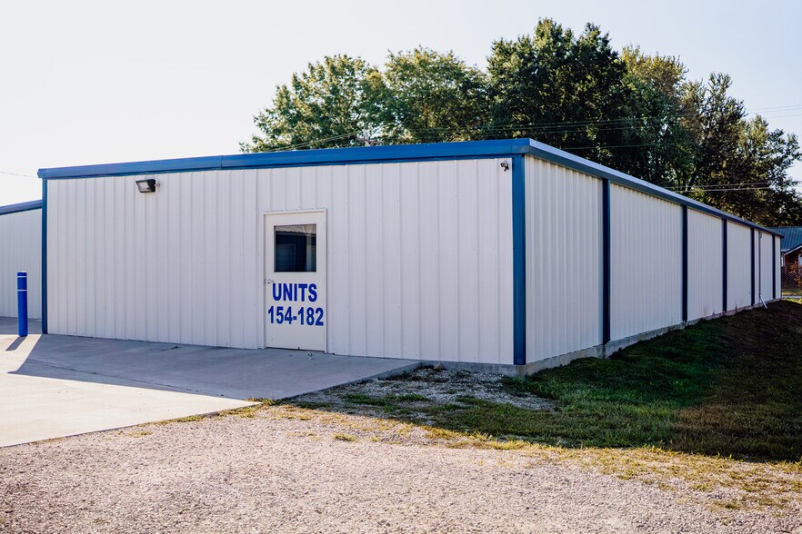 More Photos Of 1061 Banning st, Marshfield Self Storage For Sale