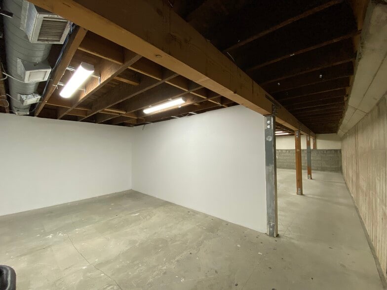 More Photos Of 39 E Colorado Blvd, Pasadena Storefront For Lease