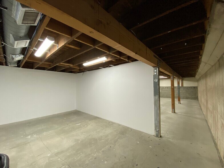 More Photos Of 39 E Colorado Blvd, Pasadena Storefront For Sale
