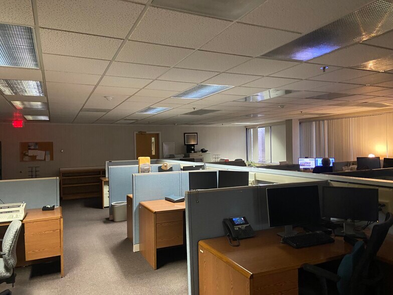 More Photos Of 620 S Glenstone Ave, Springfield Office For Sale