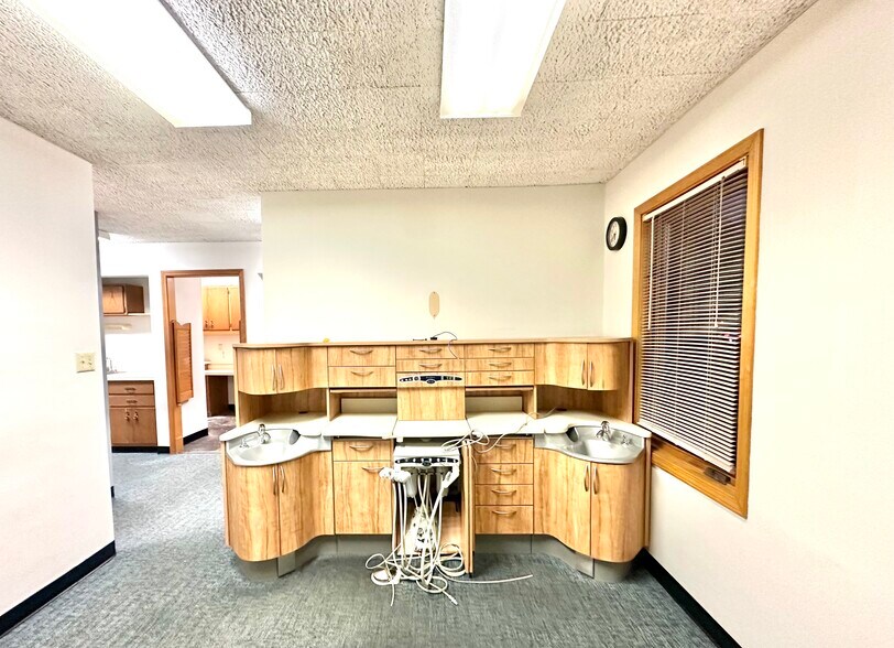 More Photos Of 1275 Joliet St, Dyer General Retail For Sale