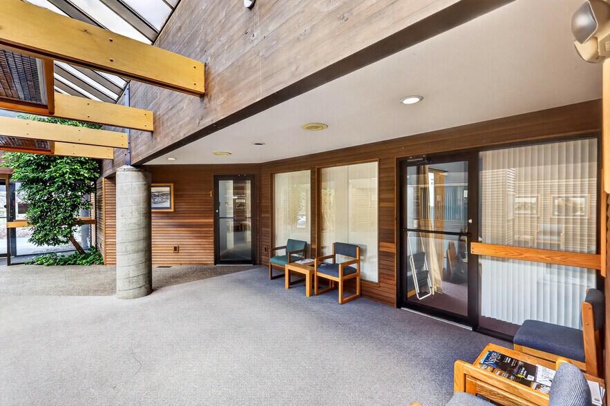More Photos Of 950 W Ironwood Dr, Coeur d'Alene Medical For Sale
