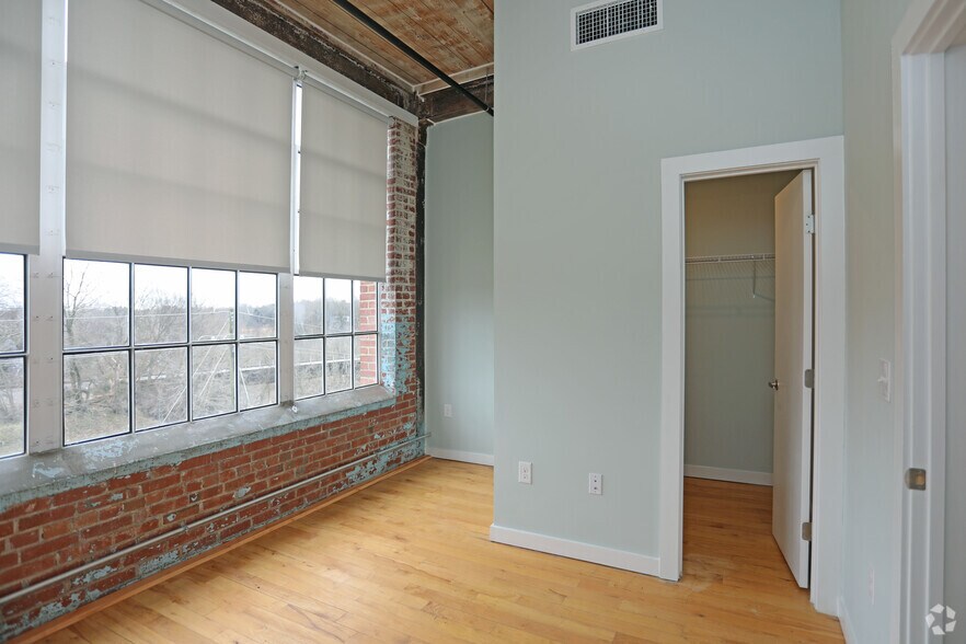More Photos Of 116 E Main St, Haw River Apartments For Lease