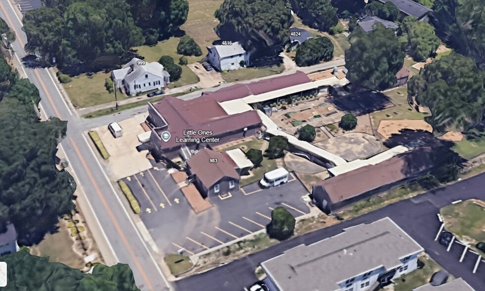 More Photos Of 983 Forest Ave, Forest Park Daycare Center For Sale