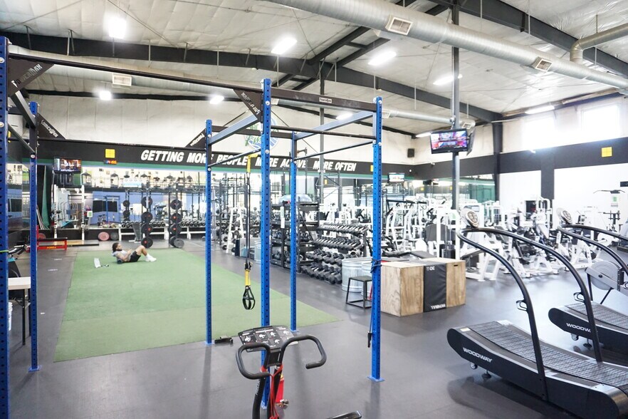 More Photos Of 2500 Business Ln, Yakima Freestanding For Sale