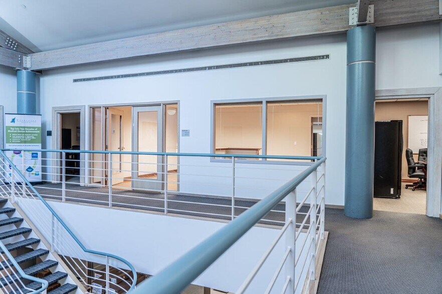 More Photos Of 433 Park Point Dr, Golden Office For Lease