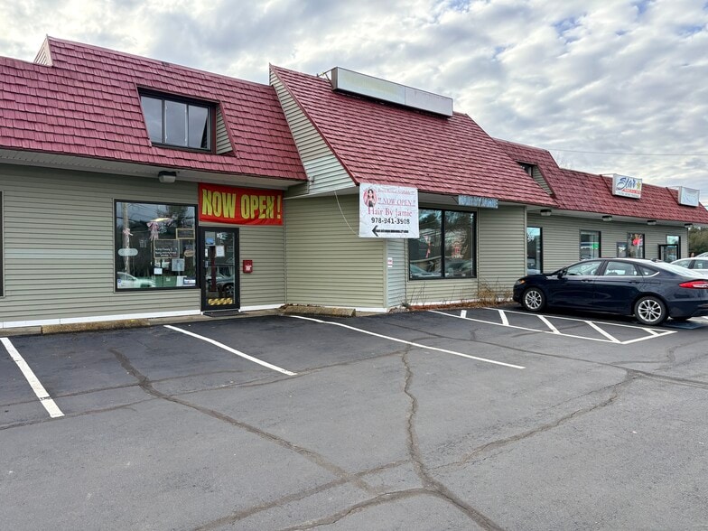 More Photos Of 1875 Main St, Tewksbury Storefront For Lease