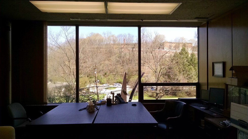 More Photos Of 150 White Plains Rd, Tarrytown Medical For Lease