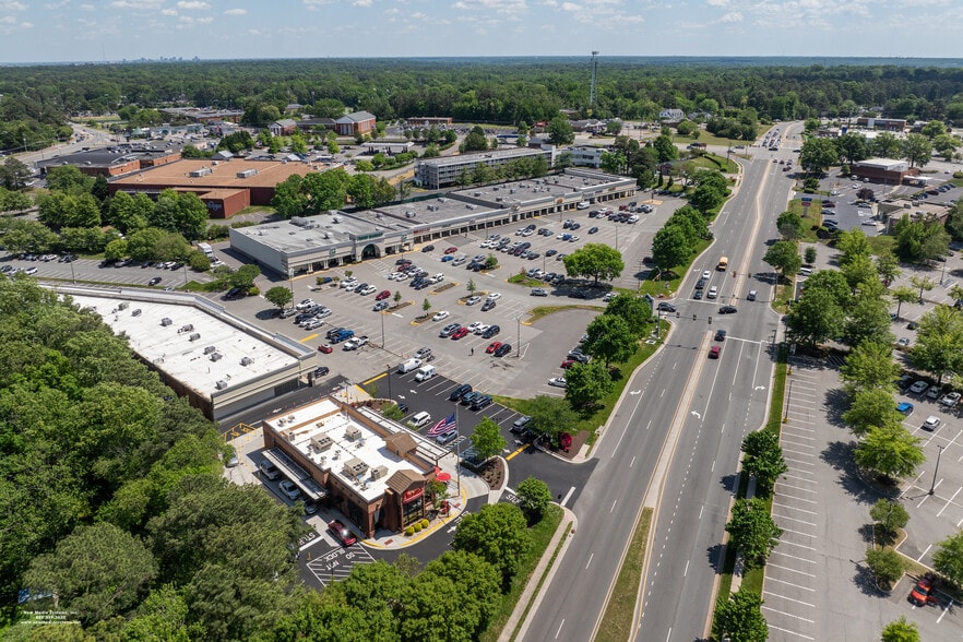 More Photos Of 1507 N Parham Rd, Richmond Unknown For Lease