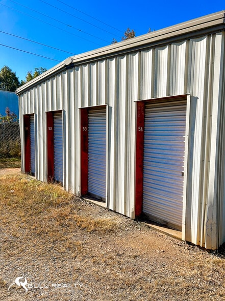 More Photos Of 109 Coleman Dr, Eatonton Self Storage For Sale