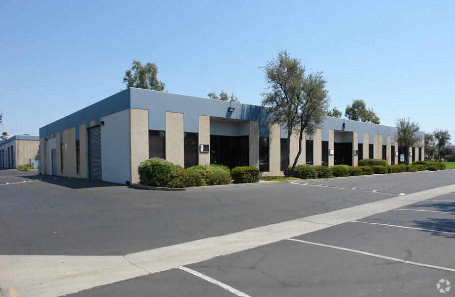 Primary Photo Of 4891 Ronson Ct, San Diego Warehouse For Lease