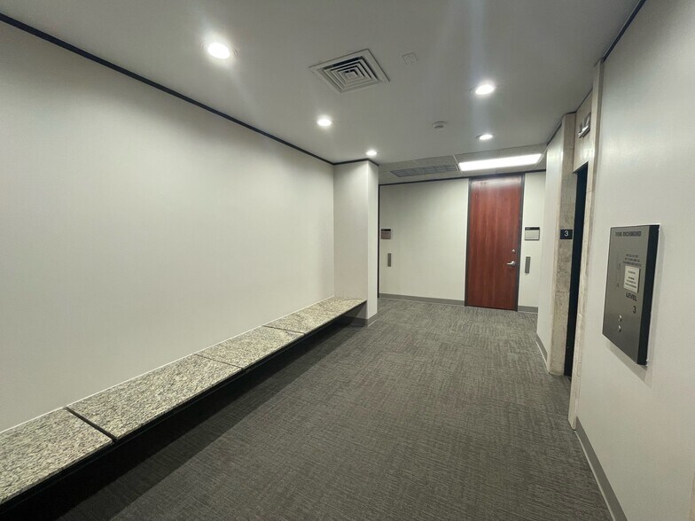 More Photos Of 3100 Richmond Ave, Houston Office For Lease