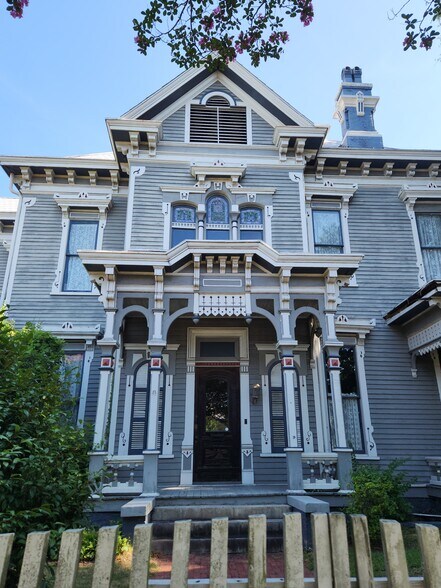 More Photos Of 1402 2nd Ave, Columbus Office For Sale