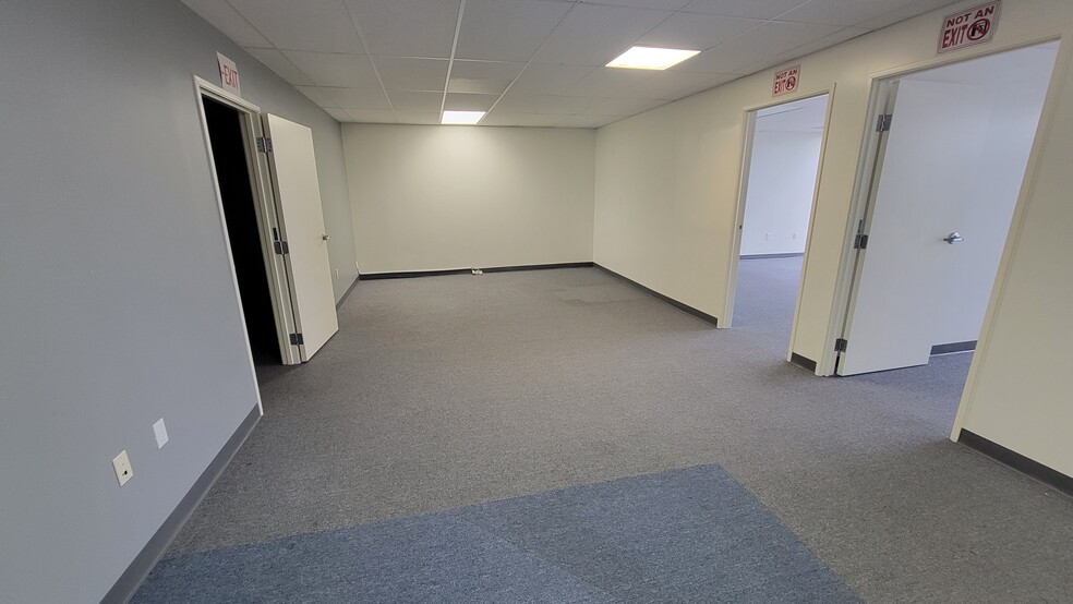 More Photos Of 3292 E Spring St, Long Beach Warehouse For Lease