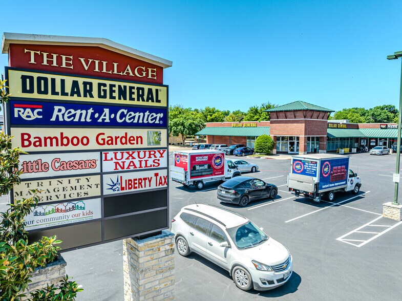 More Photos Of 302-316 S Main St, Weatherford Storefront For Lease
