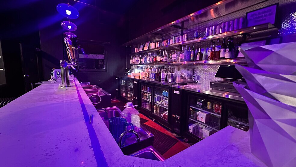 More Photos Of 361 Metropolitan Ave, Brooklyn General Retail For Lease