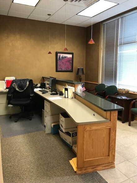 More Photos Of 3135 Superior Dr NW, Rochester Office For Lease