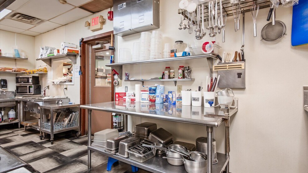 More Photos Of 2000 E Wheeling Ave, Cambridge Storefront For Sale