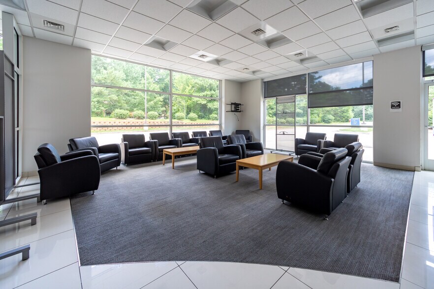 More Photos Of 1640 Piney Plains Rd, Cary Auto Repair For Sale