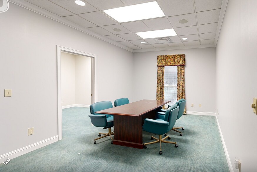More Photos Of 5900 River Rd, Columbus Office For Lease