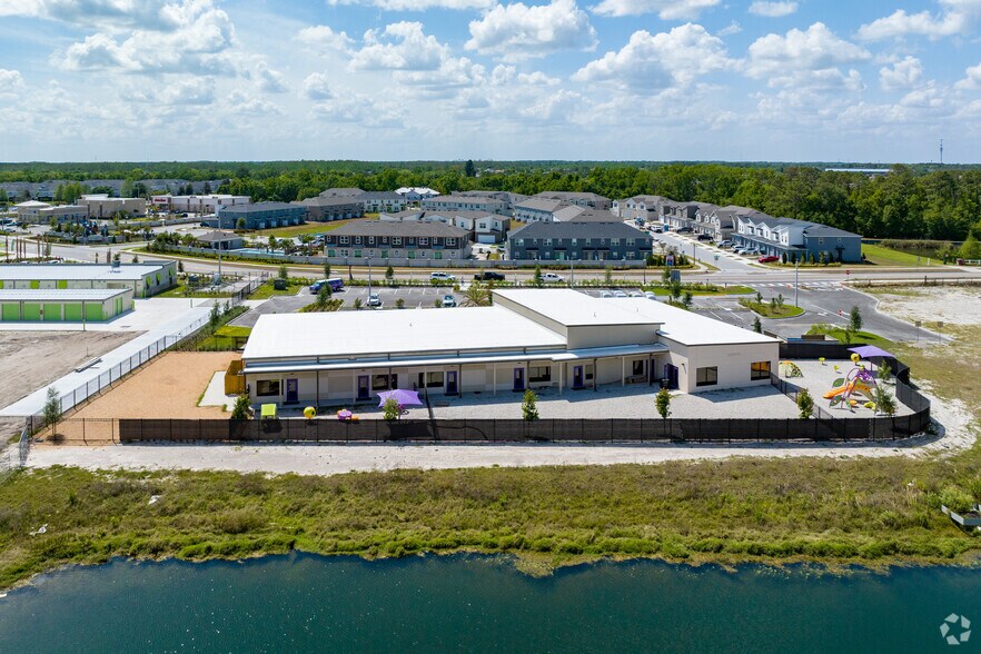 More Photos Of 15565 Golden Isle Blvd, Orlando Daycare Center For Sale