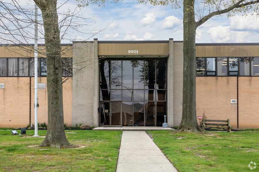 More Photos Of 9901 Blue Grass Rd, Philadelphia Warehouse For Lease