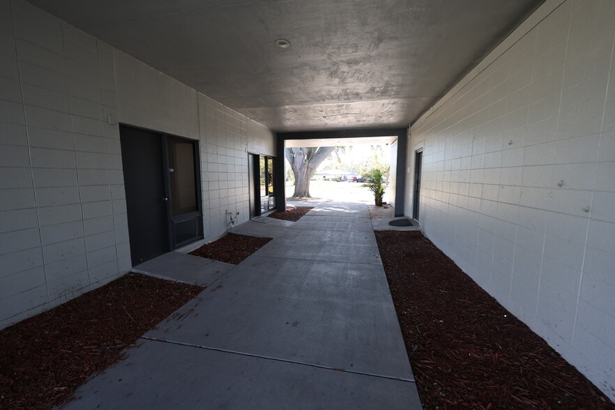 More Photos Of 3005 S Tuttle Ave, Sarasota Religious Facility For Sale