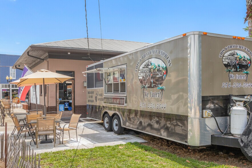 More Photos Of 700 St. Johns Ave, Palatka Restaurant For Sale